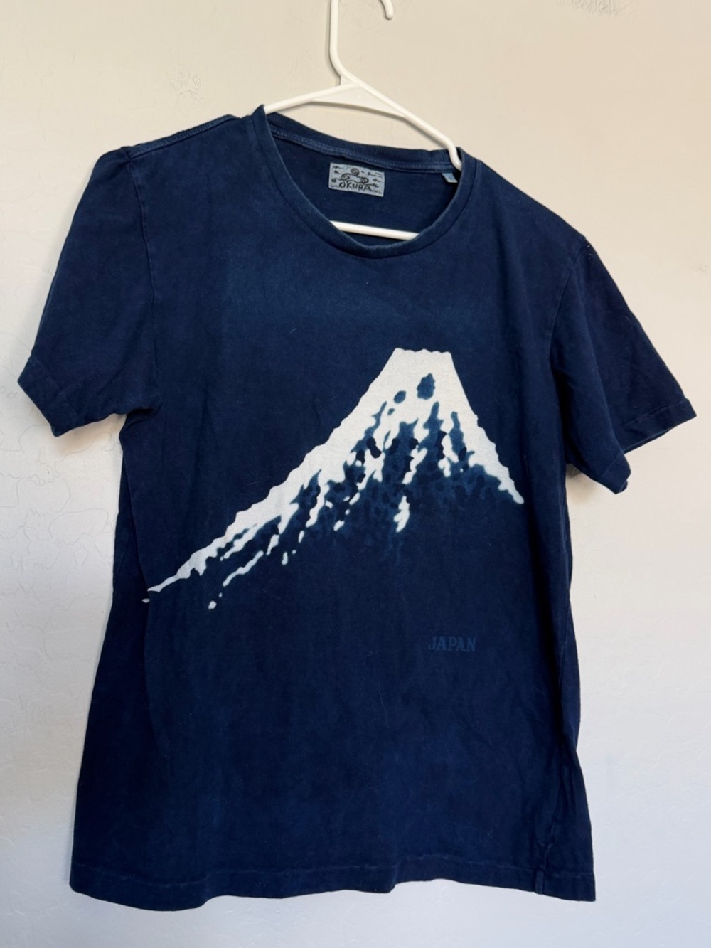 Okura vintage Okura Short Sleeve T-Shirt
Navy Blue Mount Fuji Japan